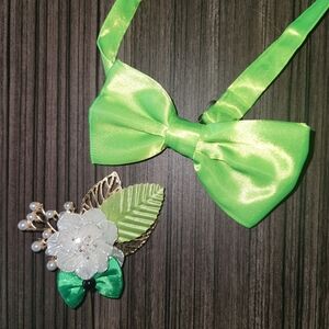 Women pin with matching men bowtie